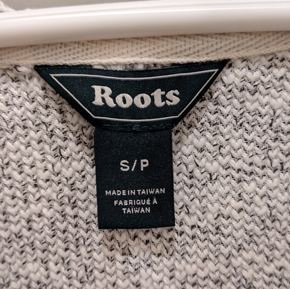 Roots hooded knit cardigan, beach cover up - Picture 6 of 8